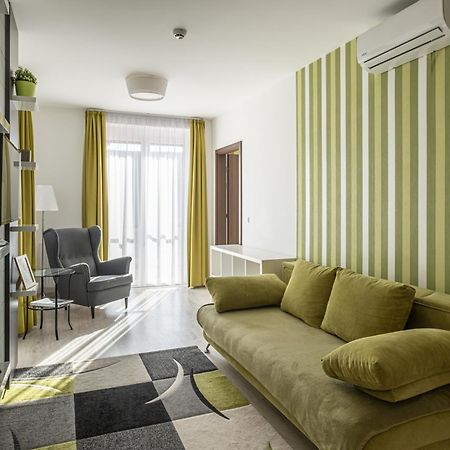 בלטונאקאלי Aranymandula Apartmanok מראה חיצוני תמונה