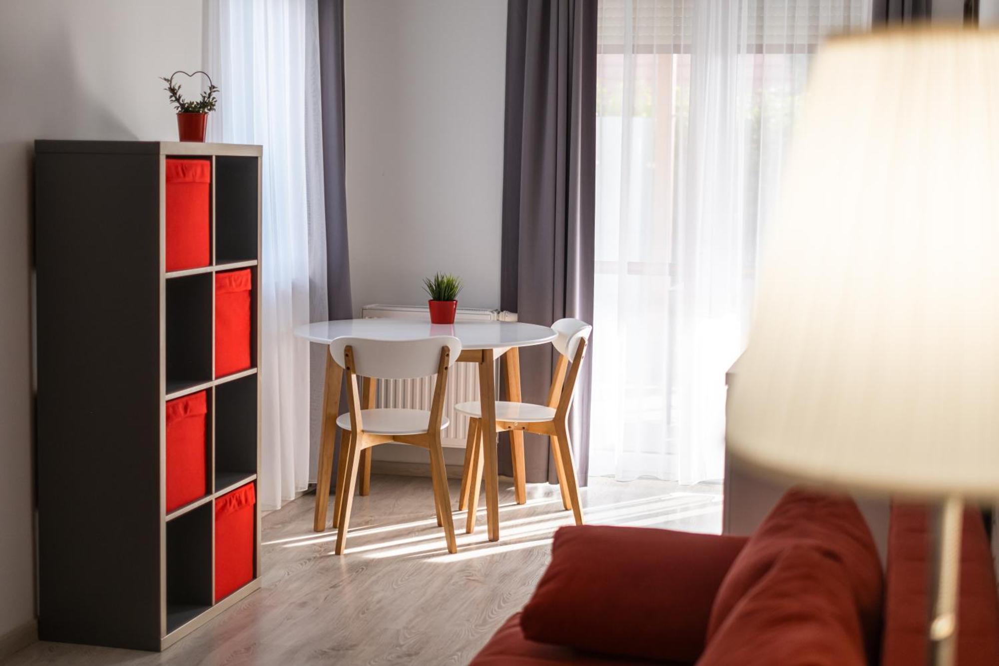 בלטונאקאלי Aranymandula Apartmanok מראה חיצוני תמונה