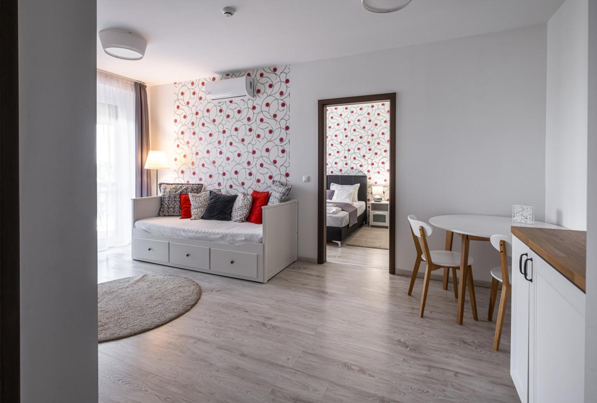 בלטונאקאלי Aranymandula Apartmanok מראה חיצוני תמונה